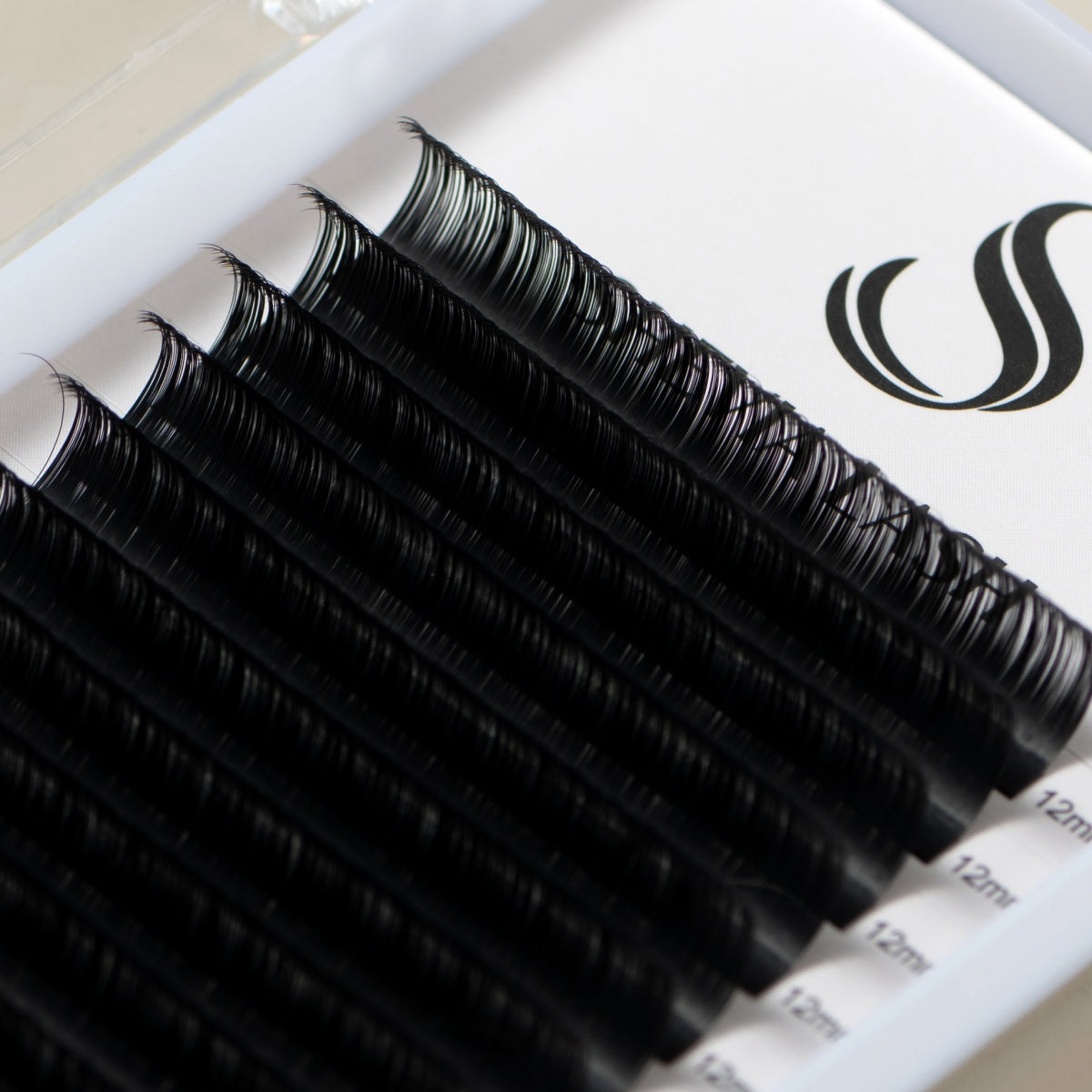 AIREL™ Cashmere Volume Lashes